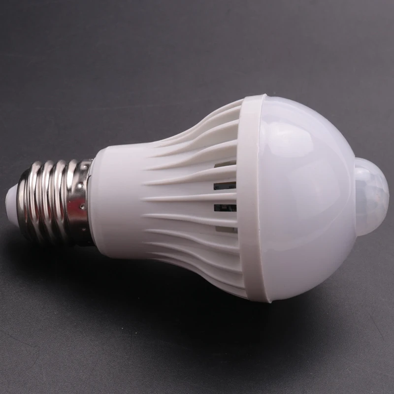 مصباح LED PIR مستشعر الحركة ، مصباح ضوء الكرة الأرضية ، E27