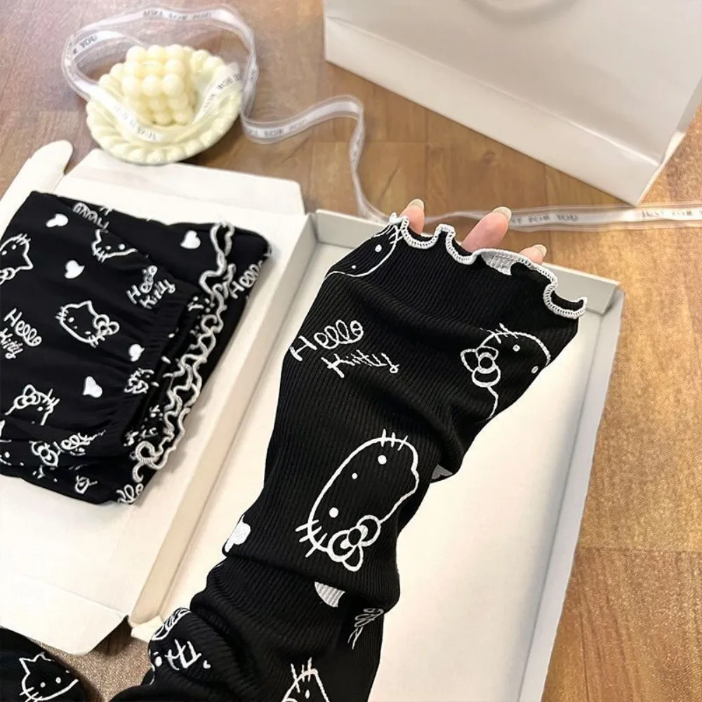 سانريو مرحبا كيتي بيجامة مجموعة أنيمي امرأة جديدة محبوك ملابس خاصة لينة ومريحة Homewear لطيف KT الطباعة بدلة على الموضة