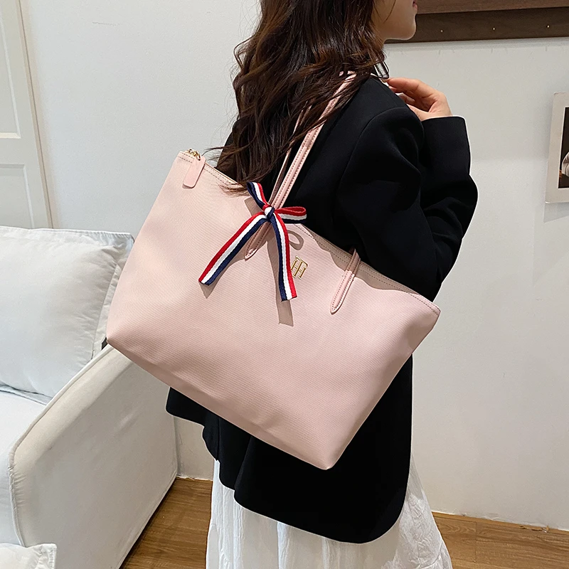 

Women High End Luxury Leather Tote Bag Elegant Daily Shoulder Handbag Classic Crossbody Style