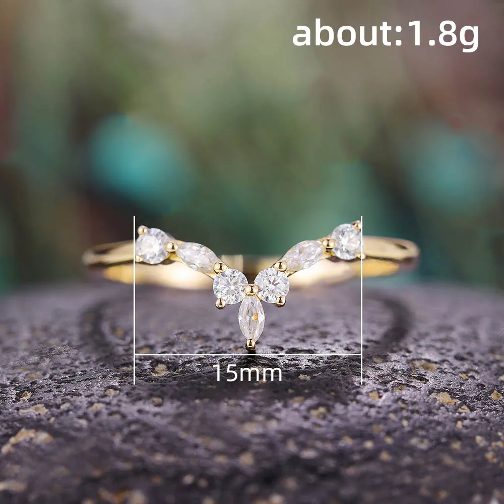 Huitan Neuankömmling Brautringe für Hochzeitszeremonie, Party, ausgefallener V-Design-Ring mit schillerndem CZ-Stein, hochwertiger Damenschmuck – Detail 1