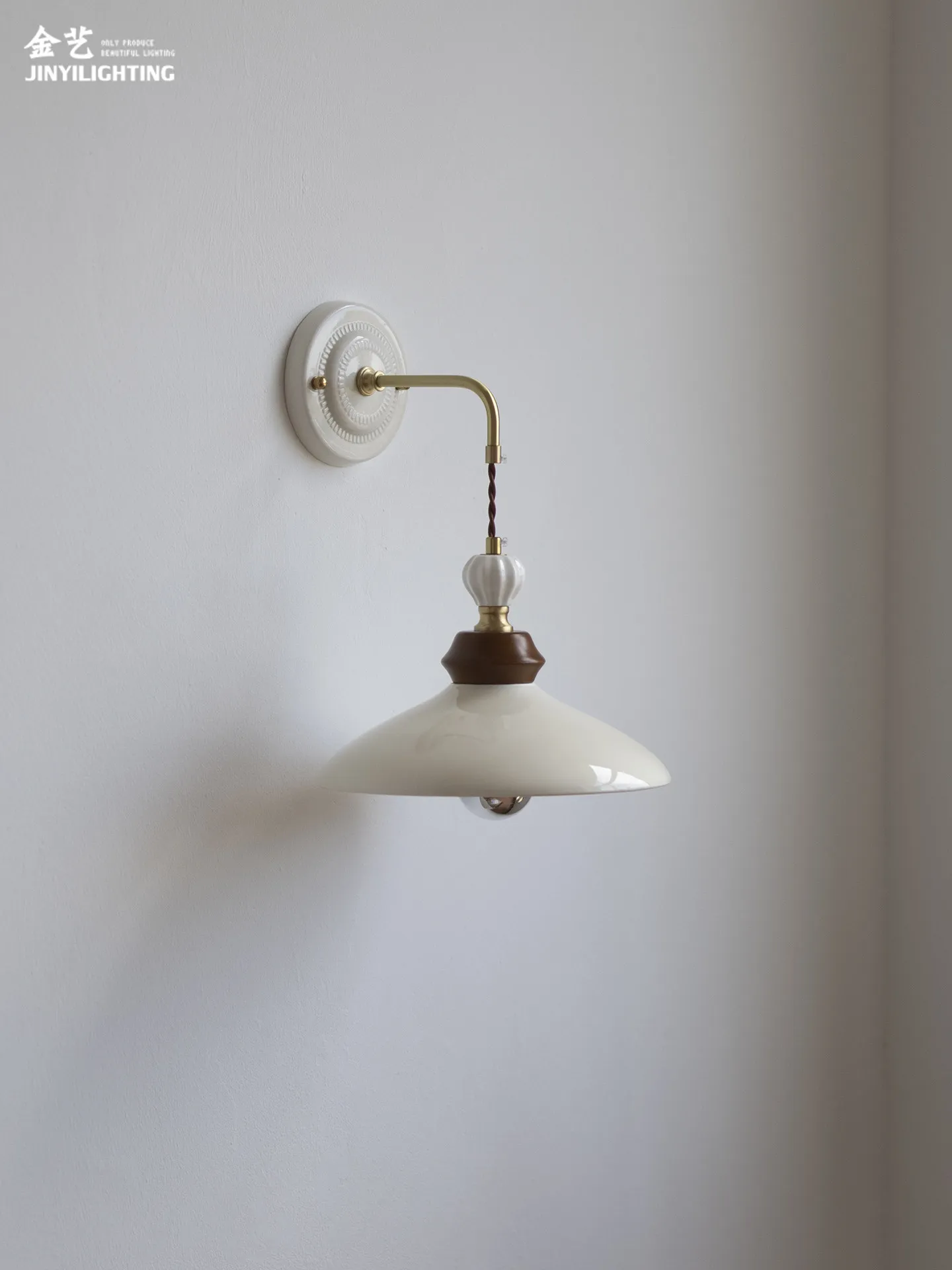 

Cream style small flower cover ceramic wall lamp medieval retro entrance hallway living room homestay bedroom bedside lamp