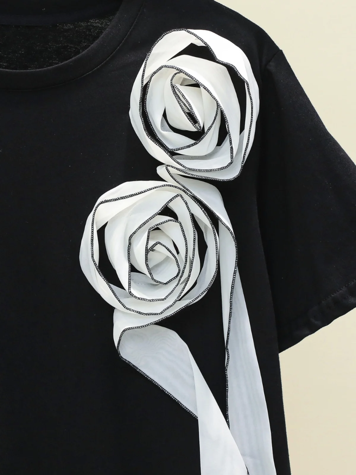 2024 Summer Fashion Retro High-End T-shirts Three-Dimensional Flower Short-Sleeve T-shirt Women's Loose Comfortable Tops