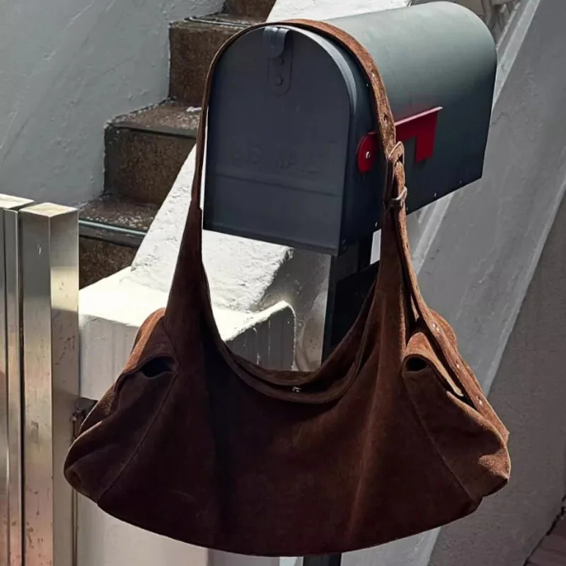 

Vintage Casual Large Capacity Suede Shoulder Bag Tote Bag Autumn and Winter New High-Quality Commuting Crossbody Bag