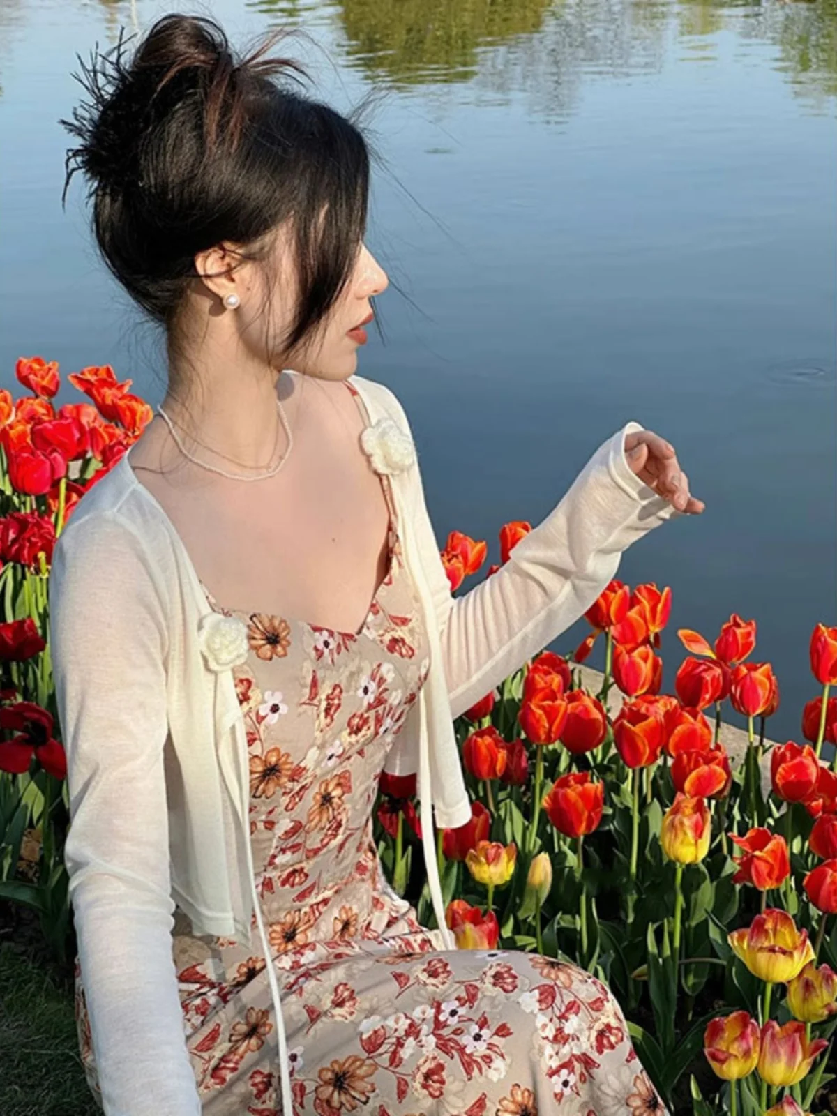 

Lightweight Knitted Open Cardigan Women's Summer Thin Shawl Hollow out Top with Sling Skirt Korean Style Commute Fashion