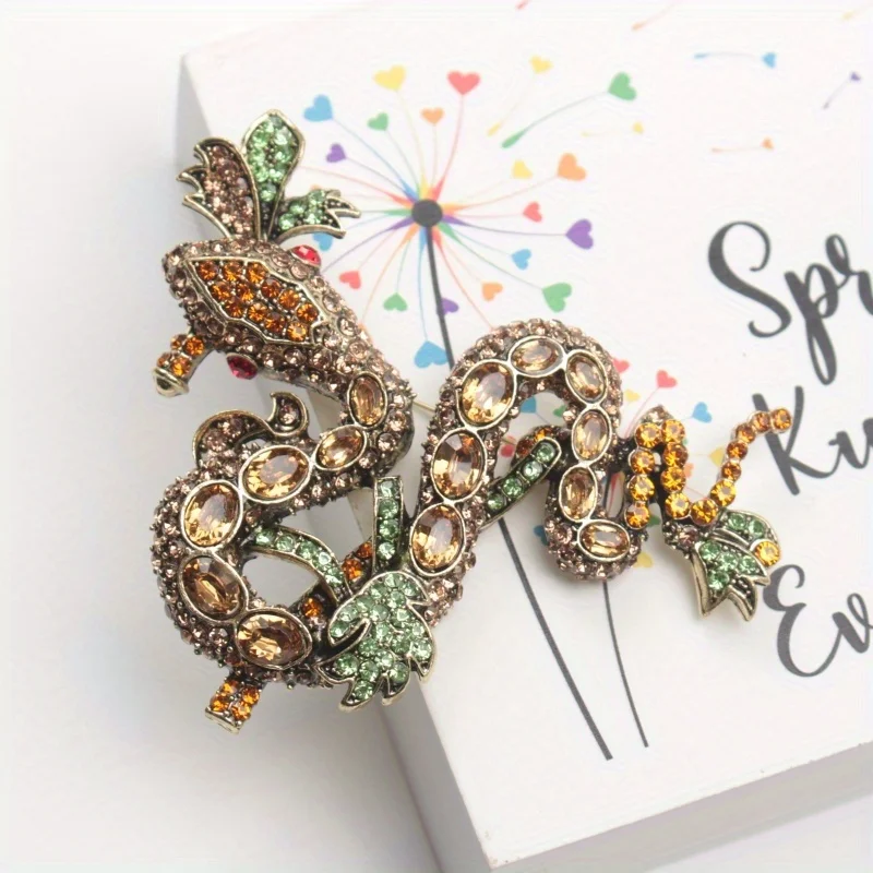 New Animal Snake Brooch Retro Personality Fashion Snake Pin Rhinestone Exaggerated Jewelry Corsage