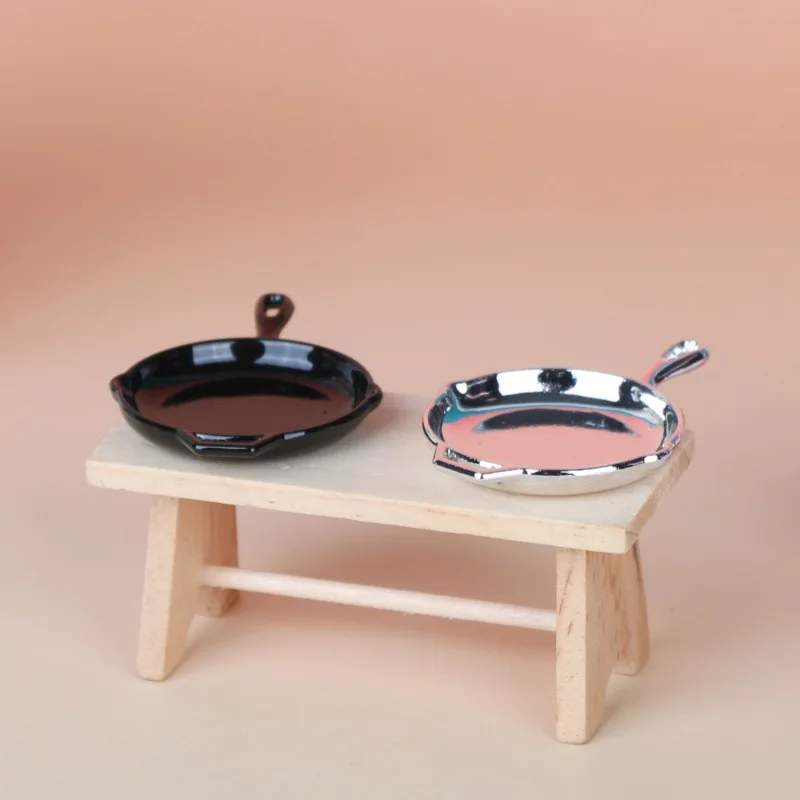 Mini Dollhouse Alloy Frying Pan Black Silver Mini Skillet OB11 Realistic Miniature Kitchen Model Photography Prop Home Decor