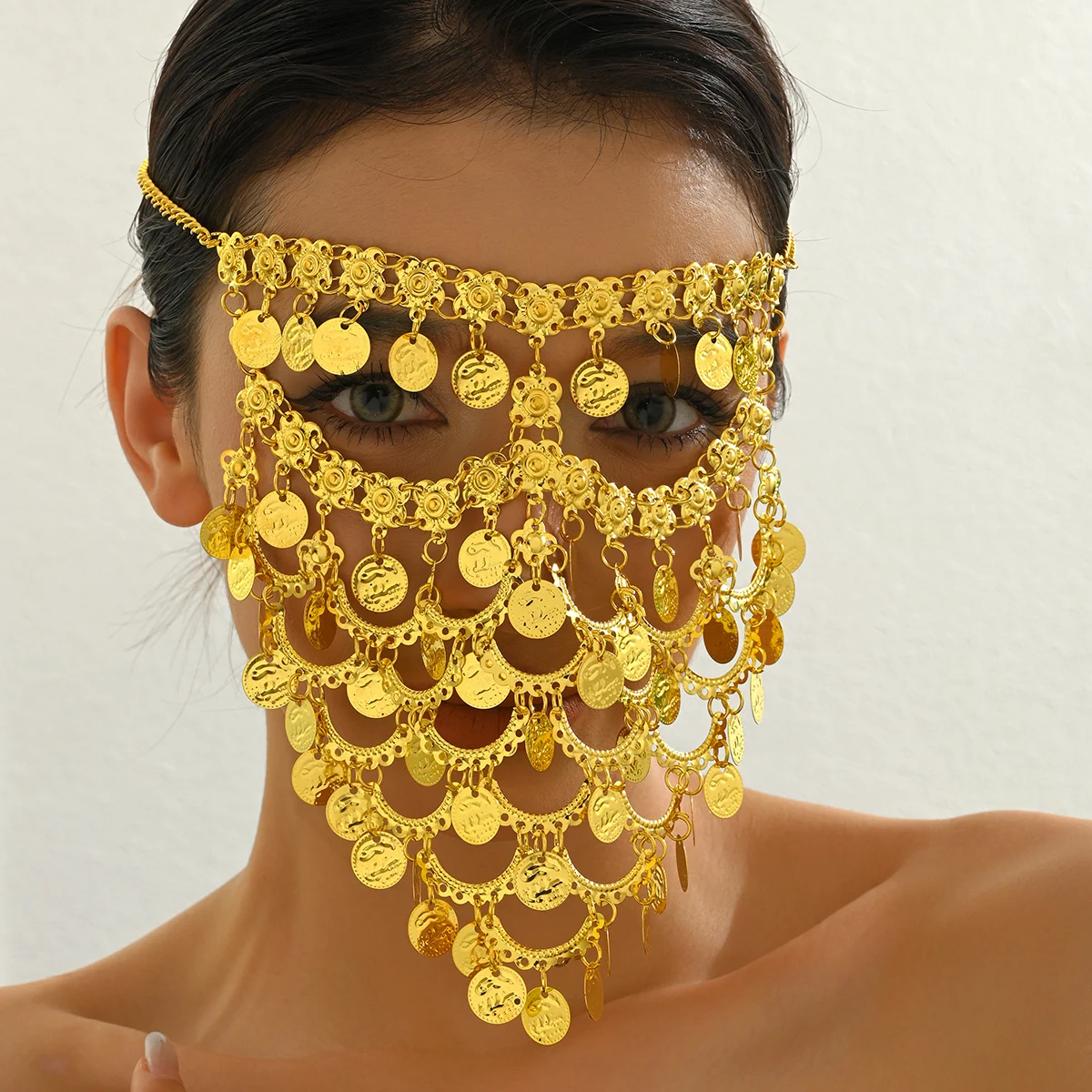 

Golden And Shiny Sequined Design Pendant With Multi-Layer U-Shaped Flower-Shaped Embellishments For A Dancing Headpiece