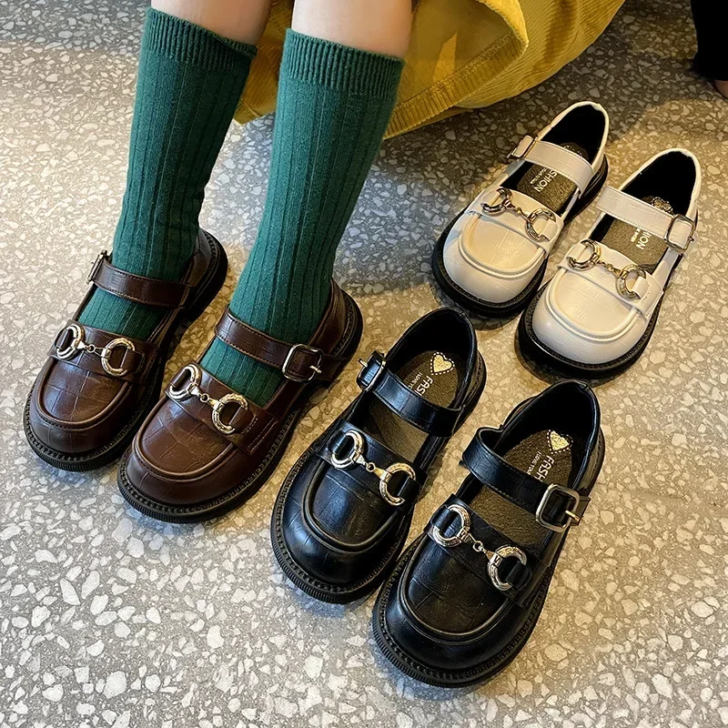 

2024 Autumn New Girls Leather Shoes Round Toe British Style Retro Metal Buckle Soft Kids Fashion Princess Loafers Shallow Causal