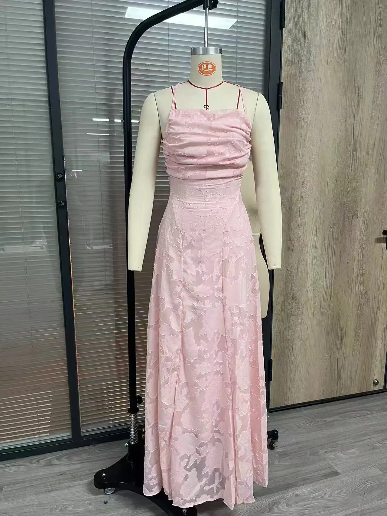 Solido senza maniche in pizzo senza schienale fasciatura aderente Cami maxi abito sexy elegante outfit party clubwear abito lungo da ballo per donna