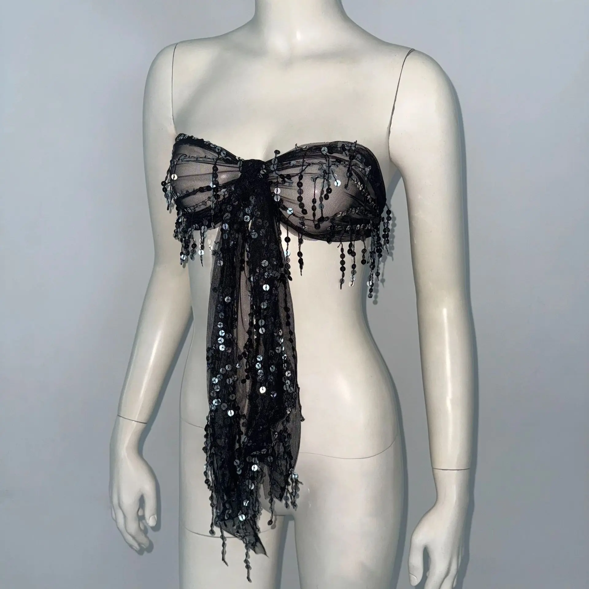 女性のセクシーなエキゾチックなポールダンス服ポルノ緊縛光沢のあるブラジャーレイブビキニトップスナイトバーゴーゴーストリッパー衣装ステージ衣装