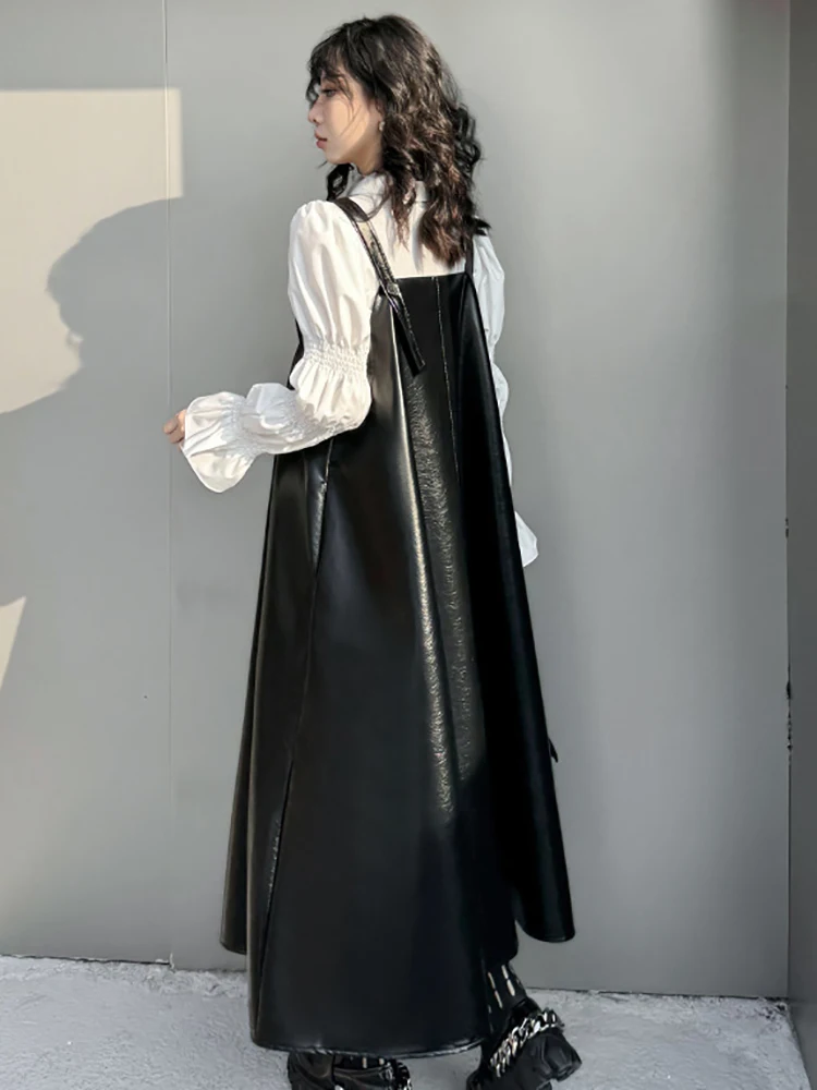 [EAM] Women Black Big Size PU Leather A-line Strap Dress New Square Neck Sleeveless Fashion Tide Spring Autumn 2024 1DH4452