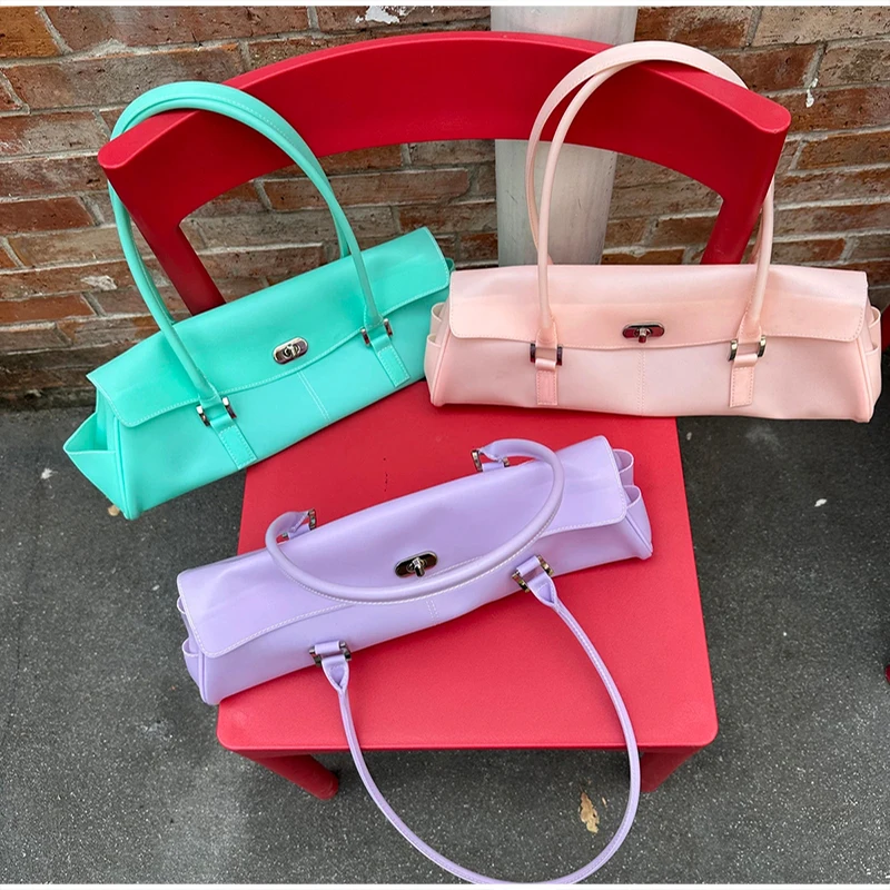 Transparente Macaron-Farbene Schnallen-Flip-Hobo-Unterarmtasche, Leichte Damen-Handtasche mit Obergriff, Französisch-Schicke Lange Henkeltasche – Detail 8
