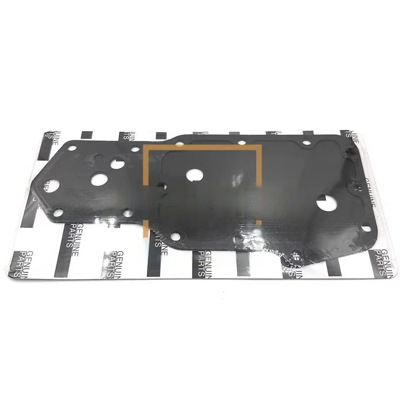 Komatsu Excavator น้ํามันหม้อน้ําด้านข้างการเคลื่อนไหวอุปกรณ์เสริม 4D102/6D102 ใช้งานร่วมกับ 60/100/120/200-6-7 Series