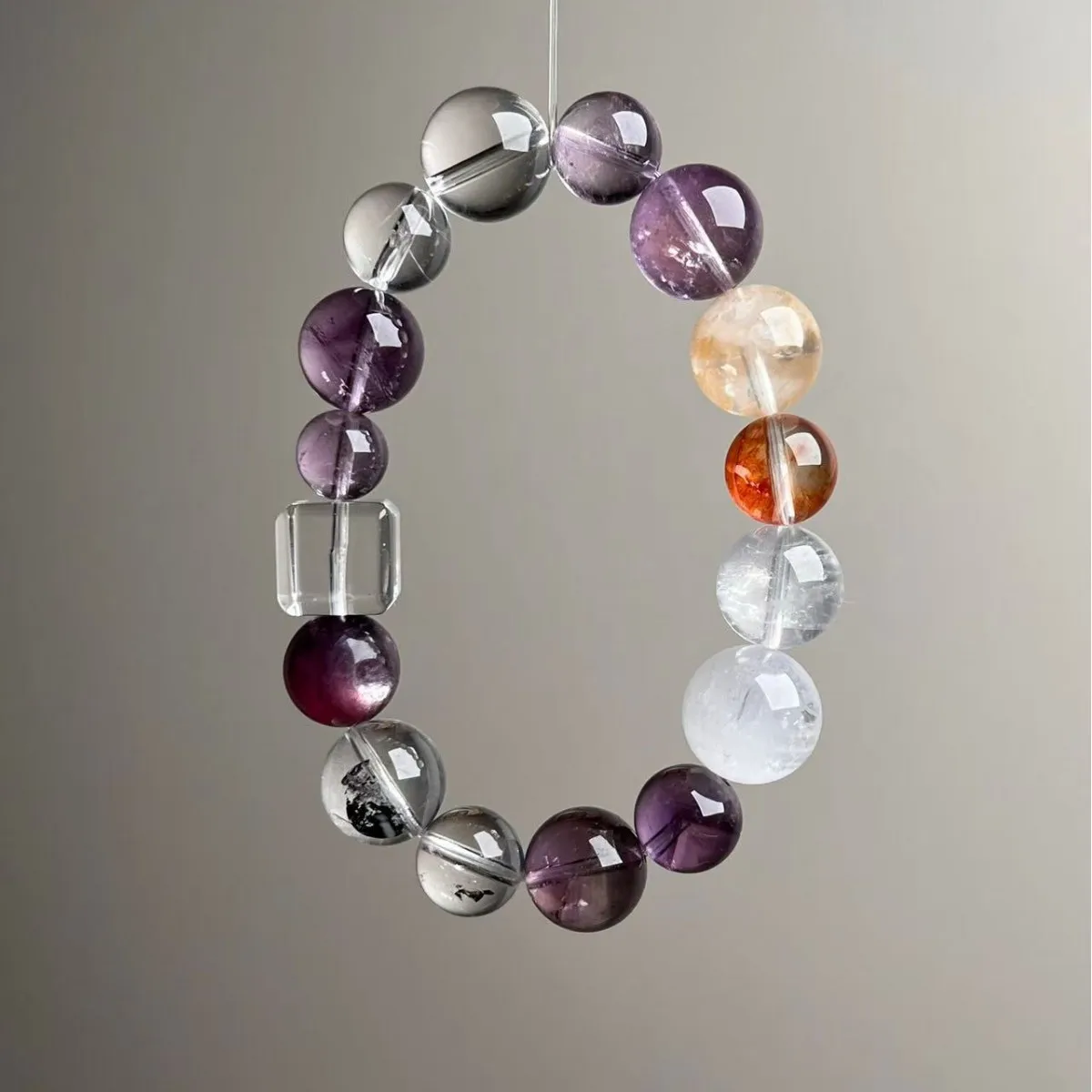 

Natural Crystal Bracelet, White Crystal, Amethyst, Light Luxury Fashion Women's Bracelet.