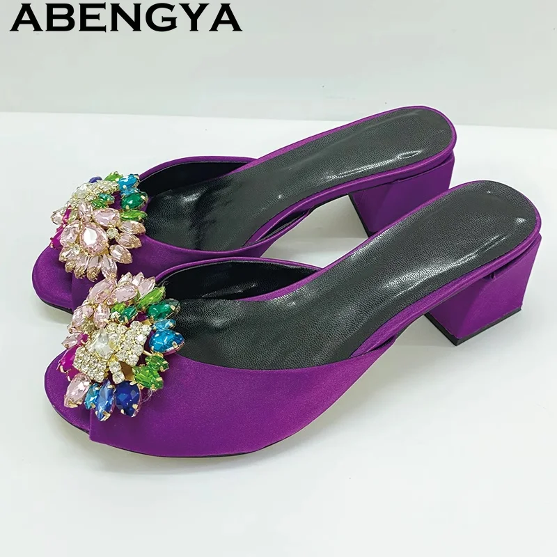 マルチカラークリスタルオープントゥチャンキーヒールスリッパ女性クラシックエスニックスタイルスリングバックスリッパサマードレスパーティーシューズ Mujer