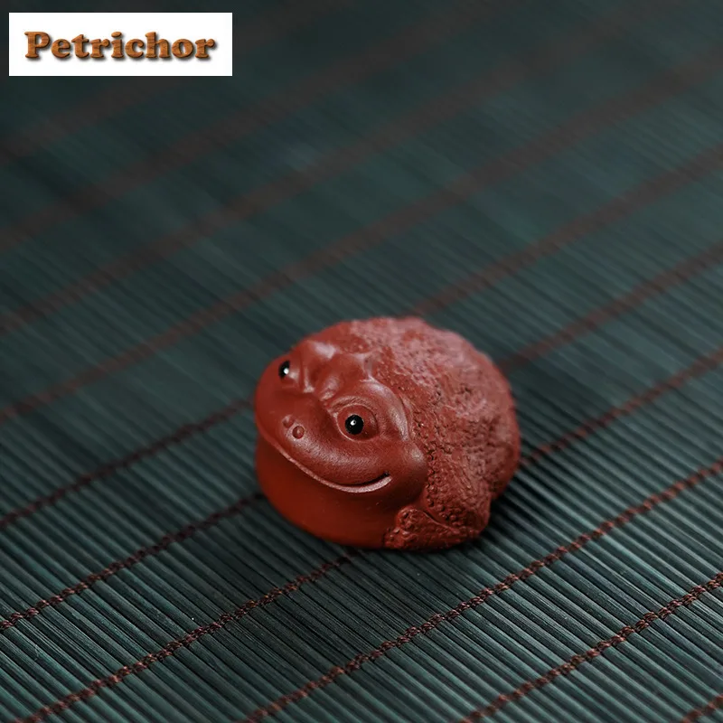 Yixing Zisha Mini Golden Toad Incense Holder Tea Pet Ancient Fish Tank Landscaping Tea Figurine Play Toys Tea Statue Ornaments