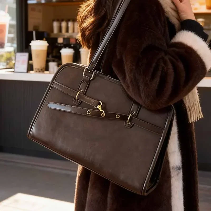 

2025 Autumn New Women's Trendy Retro Large-Capacity Bag Minimalist Commuter 3-Way Briefcase Backpack Shoulder Bag