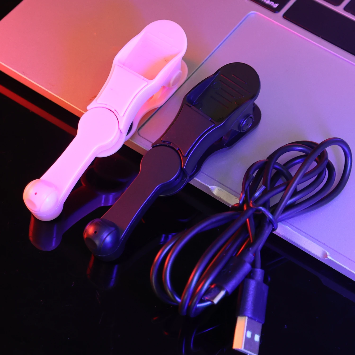 جهاز النقر التلقائي على شاشة جهاز النقر السريع لهاتف IPhone IPad Apps جهاز النقر التلقائي على الشاشة لألعاب المباشرة ومهمات مكافآت التسوق