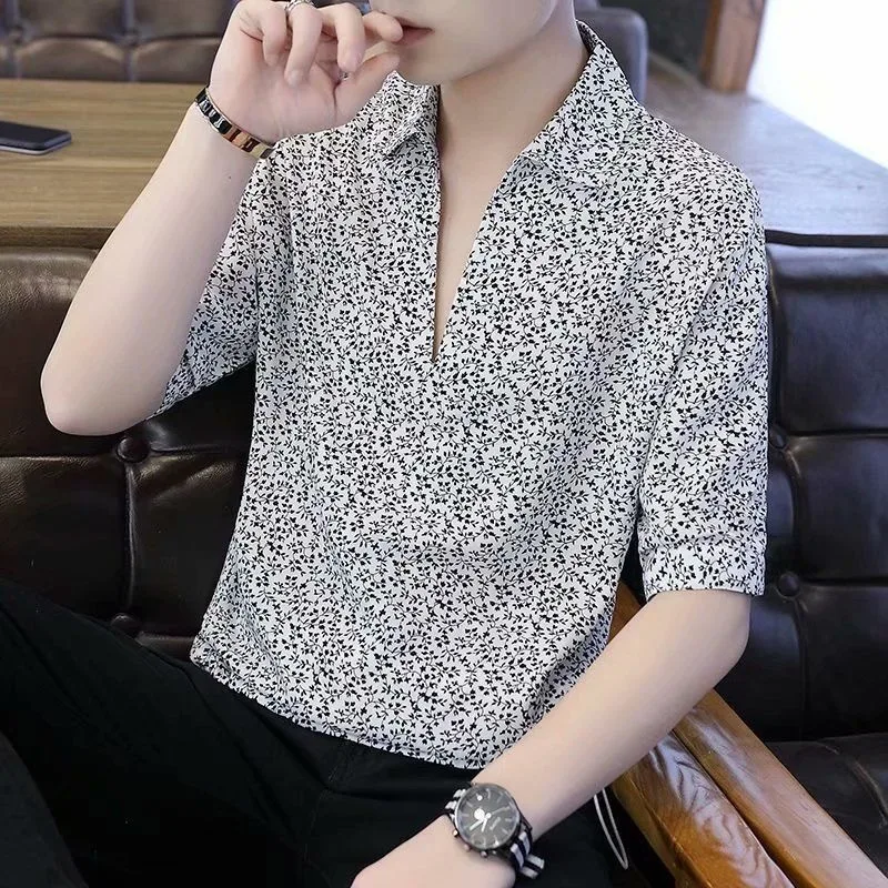 Men's 2026 Summer Korean Trendy Floral Print Quick-Dry V-Neck T-Shirt Ice Silk Fabric Loose Fit for Casual Style