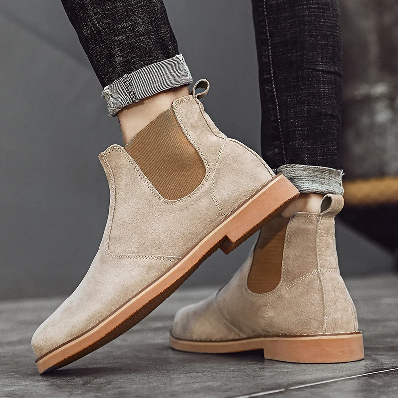 Moda Zamszowe buty pustynne Mężczyźni Wysokie buty Chelsea Skórzane buty codzienne Męskie buty wsuwane na niskim obcasie Buty robocze na zewnątrz Mężczyzna — zdjęcie 4