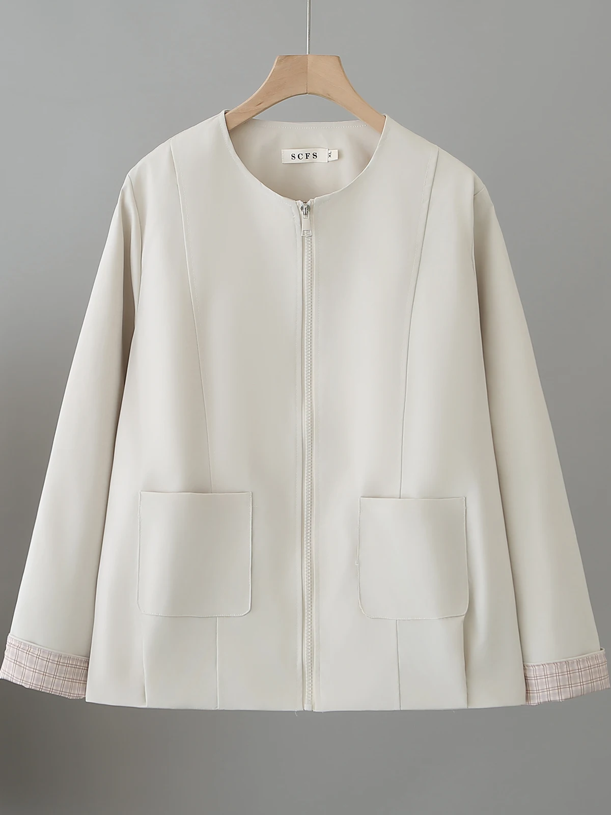 Spring 2026 Luxury Color Block Sleeve Short Jacket Loose Women's Open Cardigan Small Size Versatile Coat Top Polyester Fiber