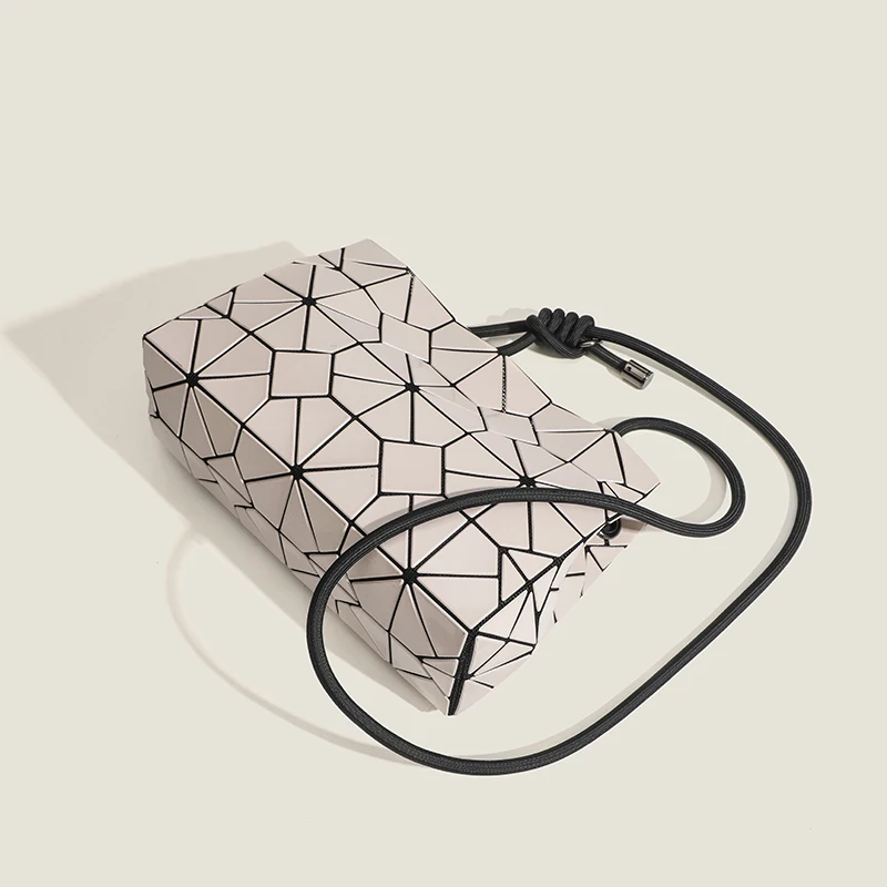 JIOMAY nuevo bolso de hombro para mujer, bolso ligero con patrón geométrico, bolso plegable de PVC para ir al trabajo, viajes