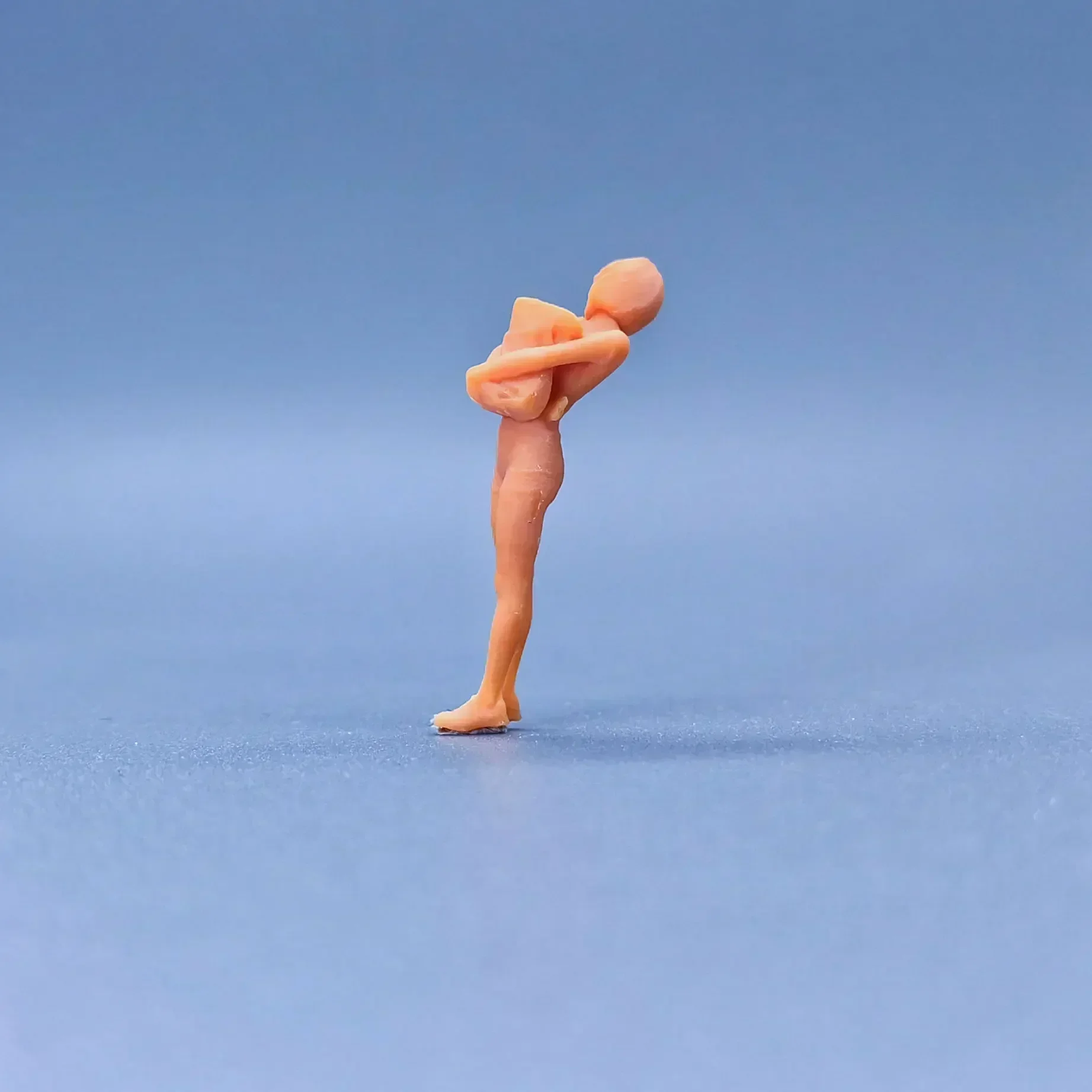 1/64 1/43 Schaalmodel Hars Schattig en schattig meisje met tas Ongekleurde miniatuur Diorama Handgeschilderd S809