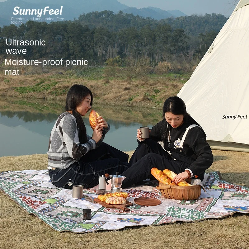 Outdoor Camping Picnic Mat Ultrasonic Moisture-proof Floor Waterproof Mat Camping Camp Mat 4-6 People