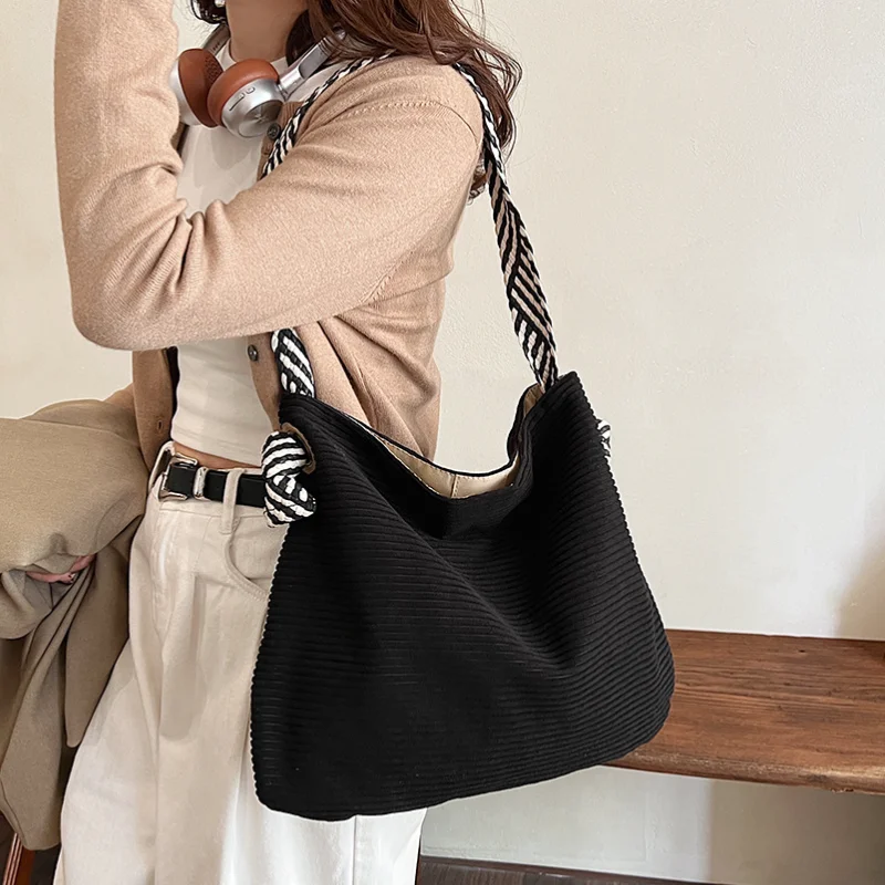 حقيبة نسائية كلاسيكية حقيبة يد سروال قصير ناعمة حقيبة كتف نسائية واسعة حقيبة يد مغناطيسية للتنقل #1