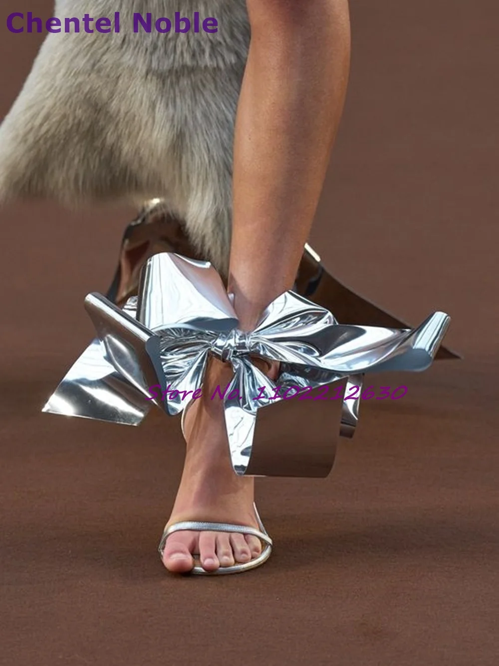 

Sliver Oversized Bow Sandals Round Toe Open Toe Thin High Heels Stilettos Newest Summer Fashion Women Shoes Catwalk Party Shoes