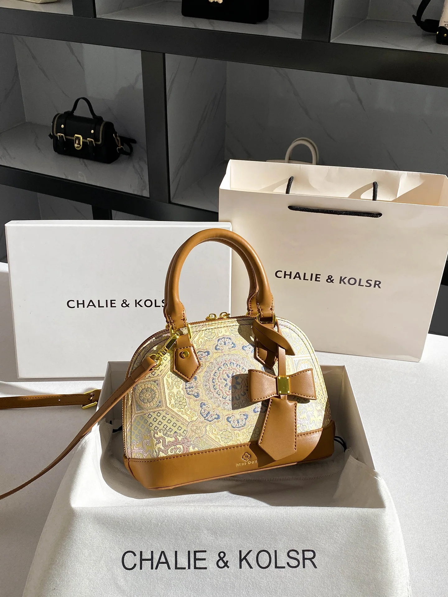 sac-a-main-chaliekolsr-en-cuir-souple-avec-broderie-lourde-fermeture-eclair-style-decontracte-nouvelle-collection-printemps-ete-pour-femme-taille-moyenne