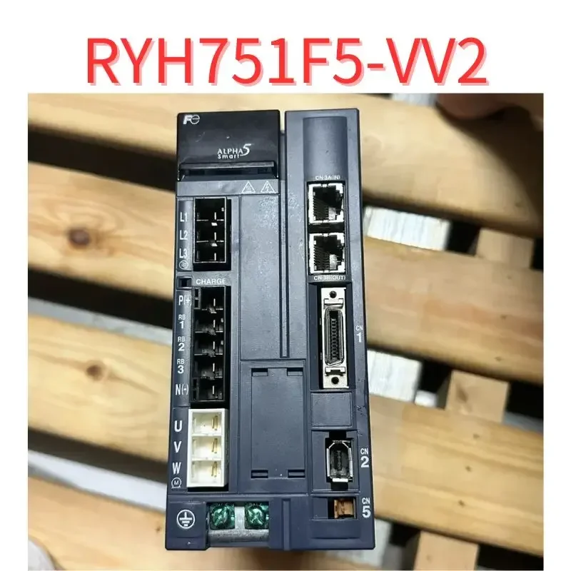 

Second-hand Servo driver RYH751F5-VV2 test OK