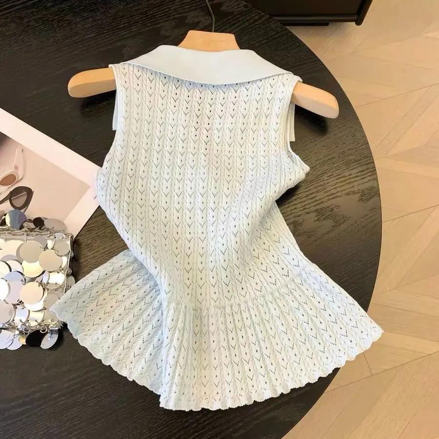 Verão coreano moda arco turn-down colarinho oco para fora regata feminina botões de tricô moda magro topo t roupas femininas