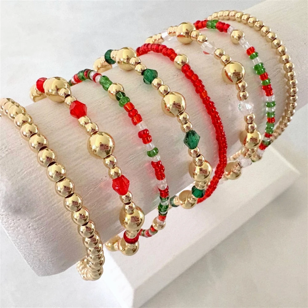 

YEEVAA Holiday Collection Christmas Red&Green Mixed Beaded Layered Bracelets-8pcs Set, Fashion Jewelry Gift for Women