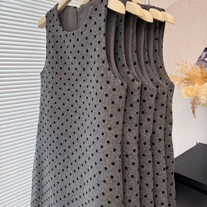 Autumn Winter Thick Vintage High Waisted A-line Pocket Woolen Polka Dot Dress Medium Long Length Worn Outside Gray Vest Skirt