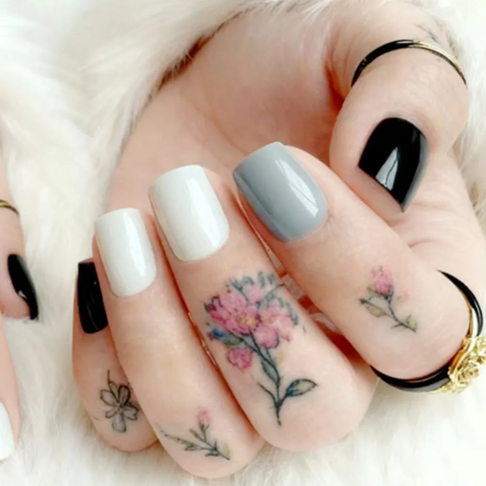 

24Pcs Bicolor Acrylic Fake Nails With Glue False Nails Press Ons For Woman DIY Short Square Shaped Manicure Wholesale Kits