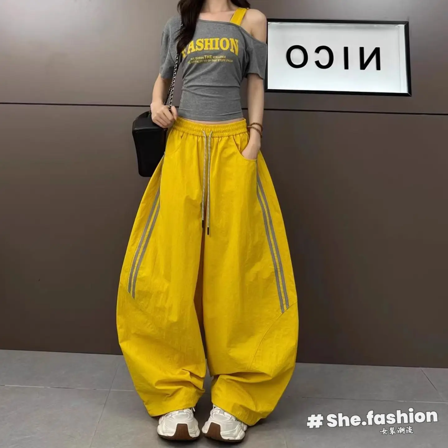 Contrast Striped Sports Pants for Spring and Summer, New Loose and Casual Wide Leg Pants