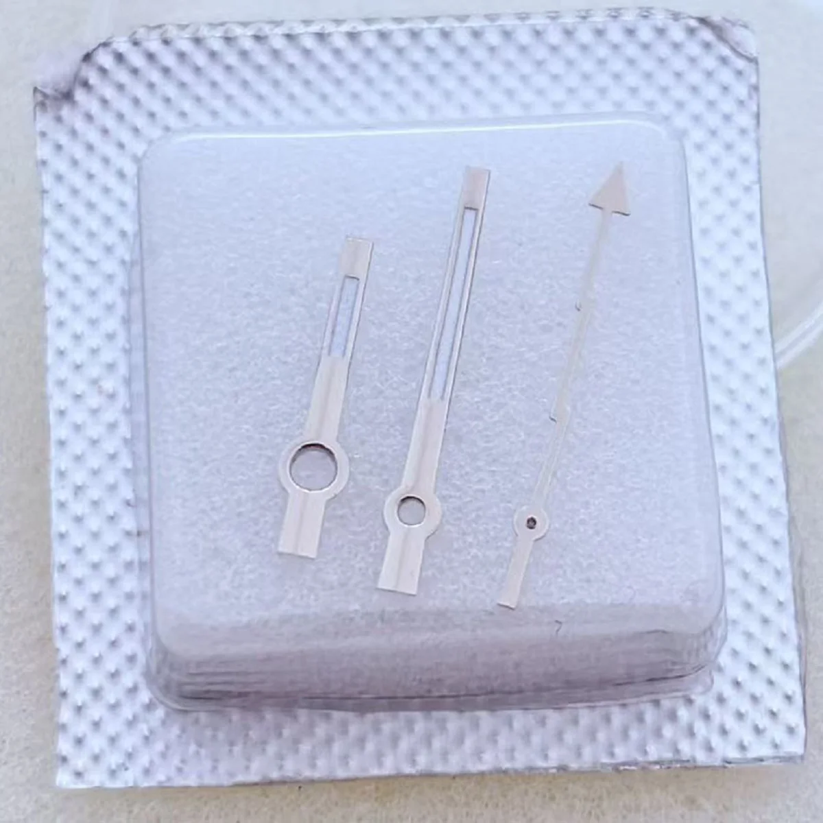 Luminous Three-Hand Watch Repair Accessory Substitute Log Needle Suitable for NH35/NH36 Movement Pointer Lightning Second Hand
