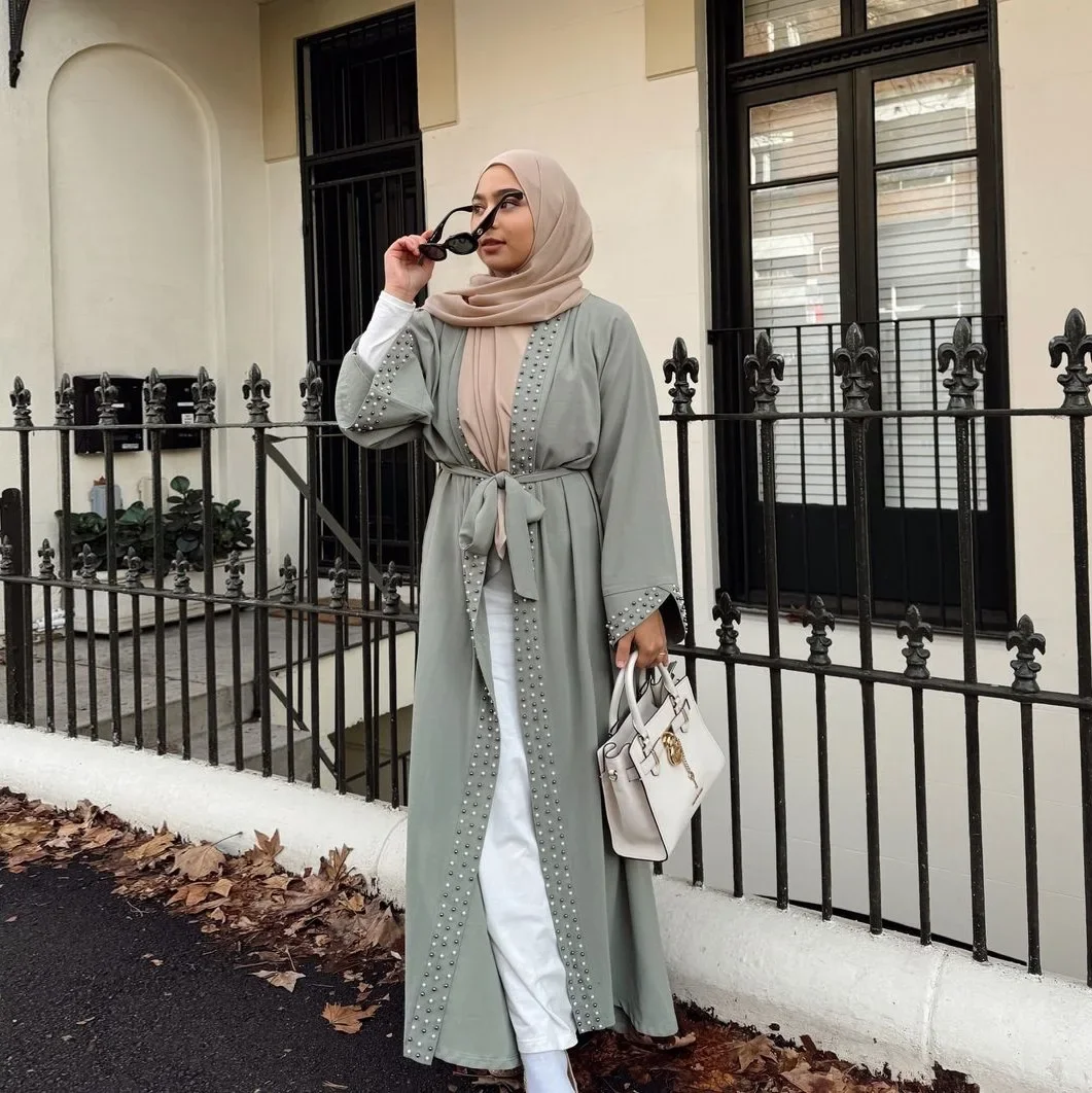 Middle East Fashion Elegance Arabian Women's Clothing Turkey Net Color Bubble Bead Muslim Lace-Up Cardigan Robe Abaya