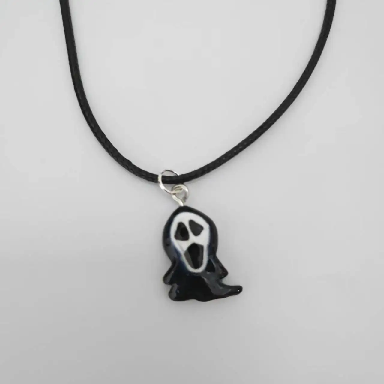 

Halloween Screaming Ghost Necklace for Women All Saints' Day Skeleton Ghost Pendants Party Jewelry Gifts Halloween Necklace
