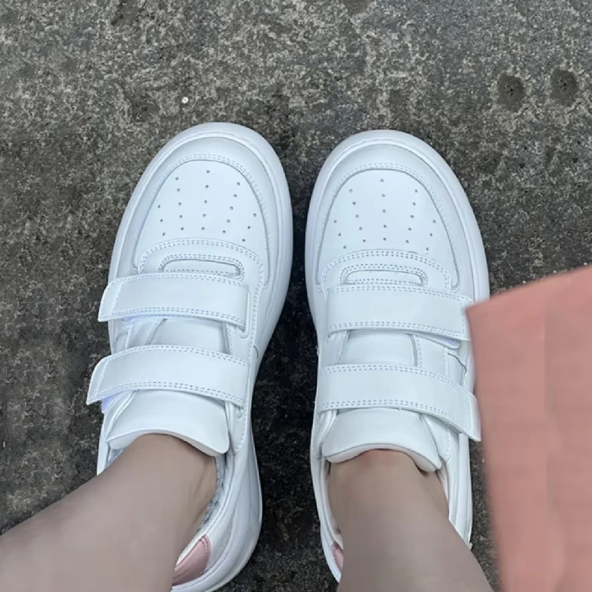 NIGO Women's Four Seasons Pink Comfortable Casual White Sneakers Vintage Fashion Temperament Hundred Shoes #NGSH1242