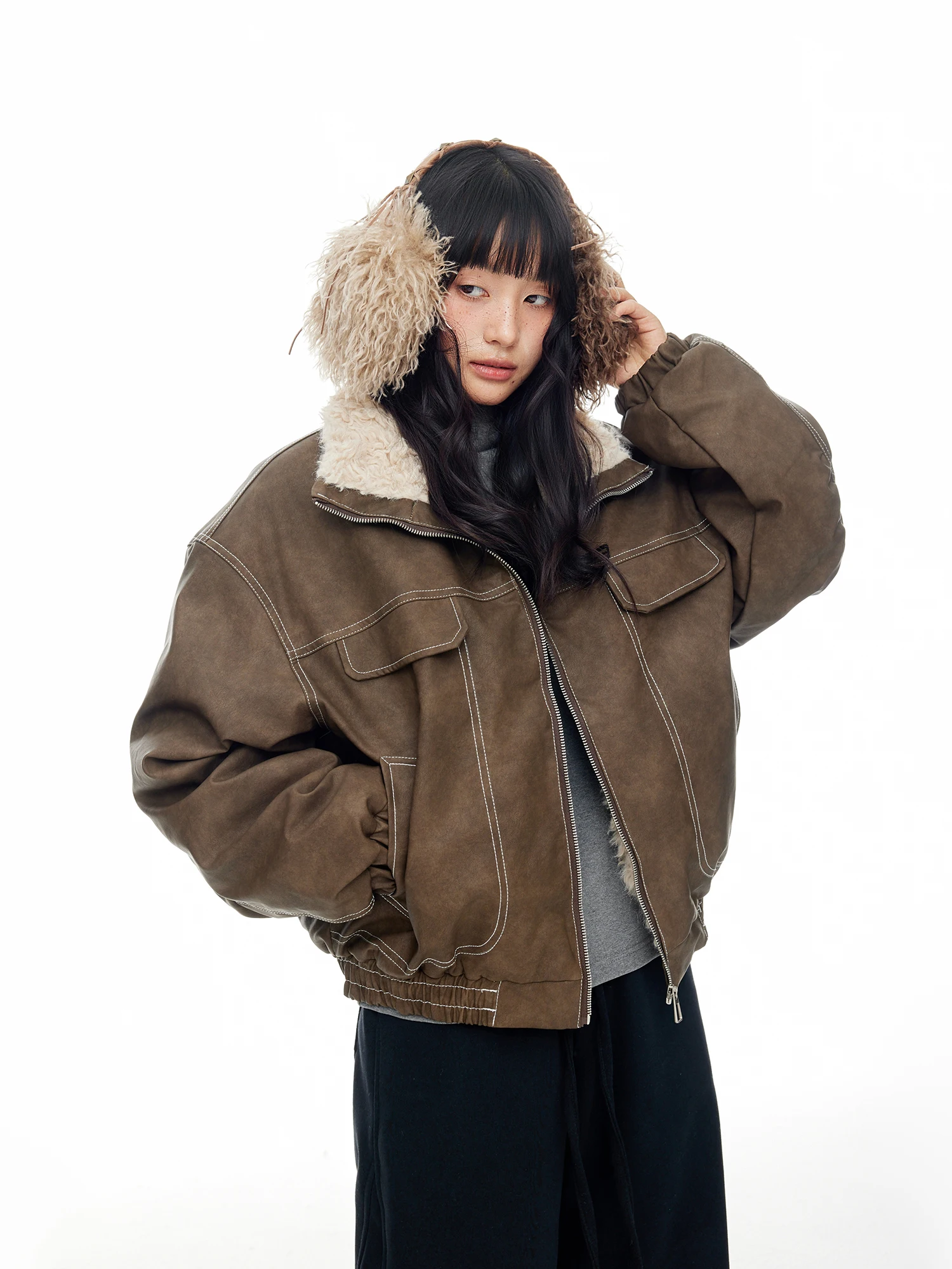 

Женская теплая куртка из искусственной кожи с хлопковыми вставками и меховым воротником, осенне-зимняя, модная, уличный стиль, свободный крой, на молнии