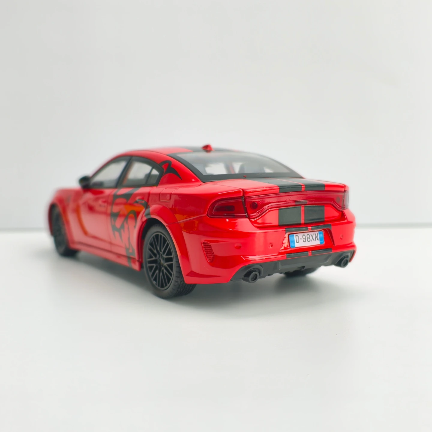 1: 24 simulation Dodge Hellcat SRT modified alloy car model, doors and engine hood, trunk can be opened with sound and light view 3