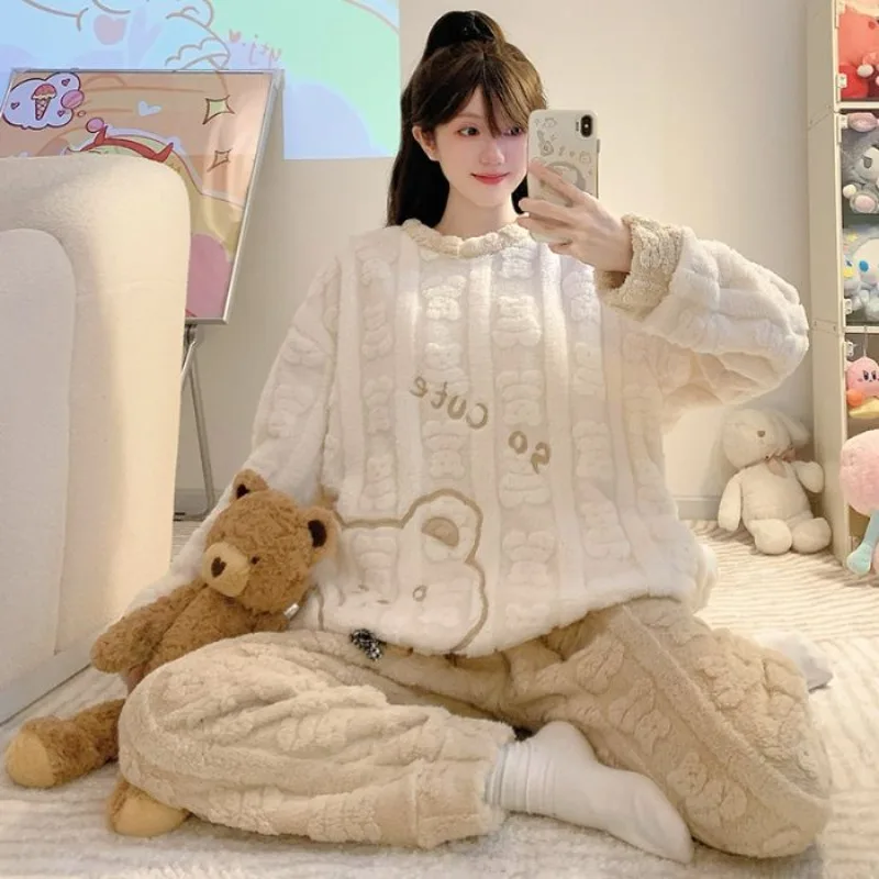 

Утепленная теплая одежда для сна больших размеров, домашняя одежда, зимний милый пижамный комплект с мультяшным медведем, фланелевая домашняя одежда, коралловый бархат, комплект одежды из 2 предметов