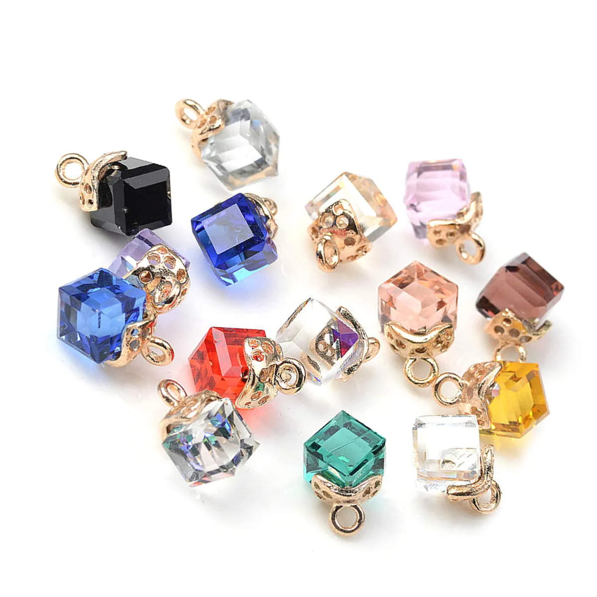 

20 шт. хрустальных подвесок для изготовления украшений, кубические шармы, материалы для рукоделия, для ожерелий, серег, браслетов, заколок, брелоков, сувениры для вечеринок
