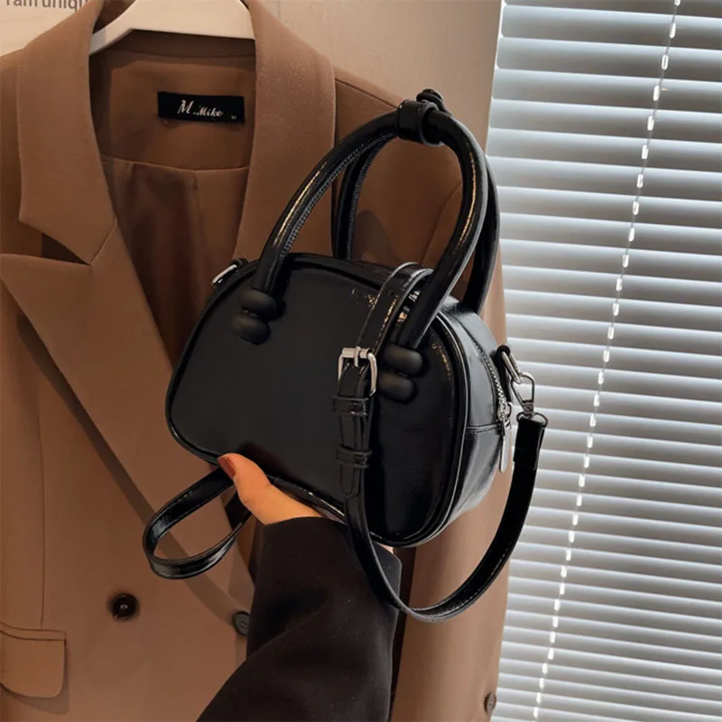 

Korean High-end Single-shoulder Crossbody Bag 2025 New Women Fashion Handbag Girl Casual Commuting Design Simple Underarm Bag