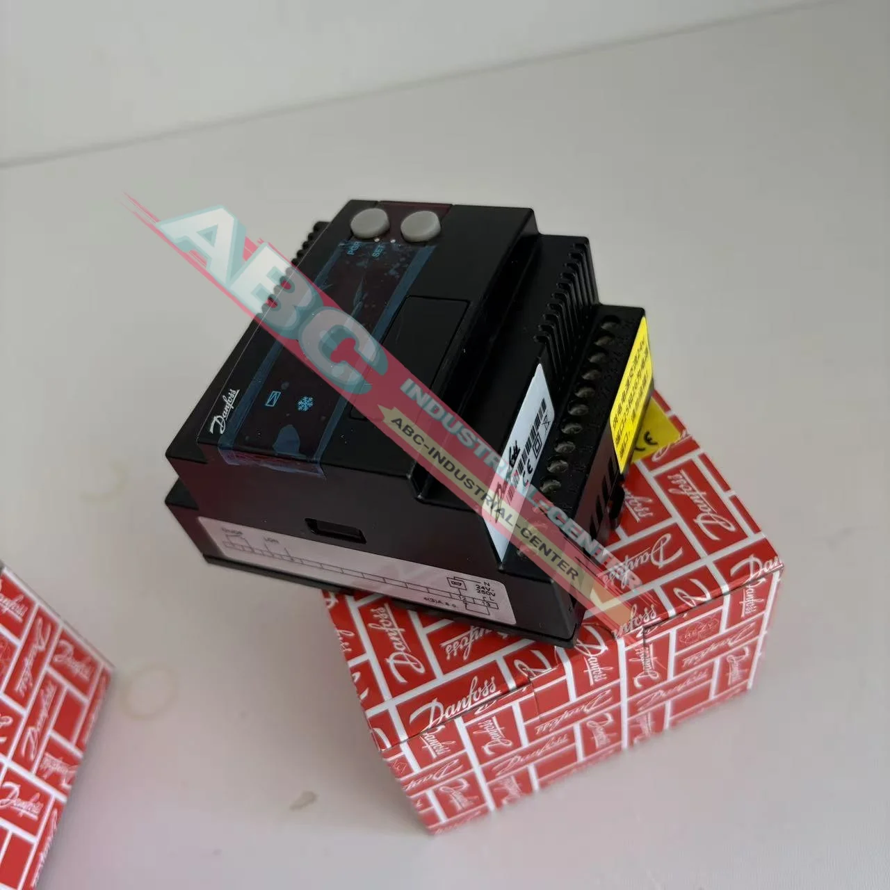 EKC312 084B7250 新品、箱入り 拡張バルブコントローラー