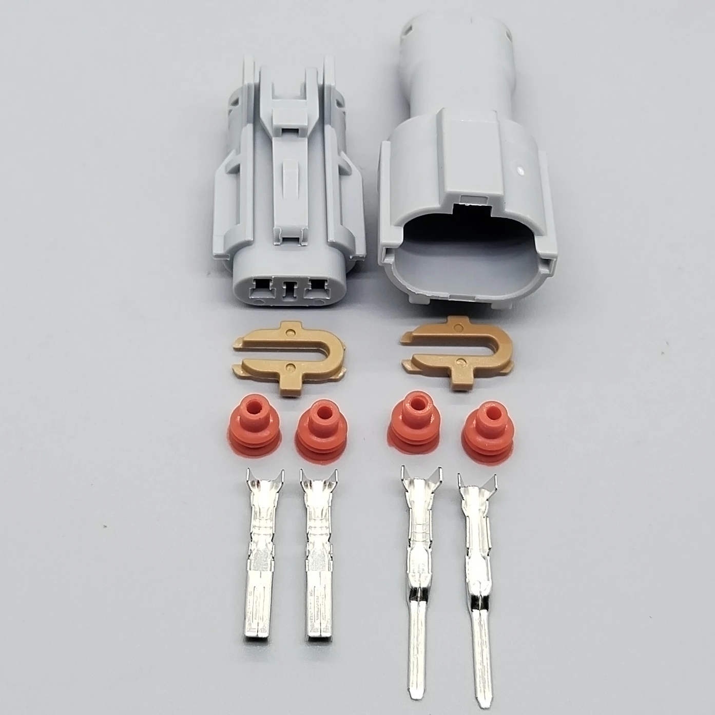 shhworldsea 2 Pole MG640322 MG610320 Waterproof Electrical Lamp Light Plug Car Cable Connector 7123-1424-40 For Auto VW