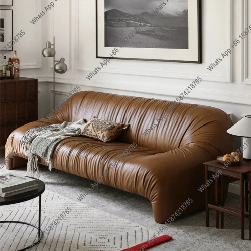 

Легкий французский средневековый диван в скандинавском стиле, в стиле old money, трехместный, для небольшой квартиры, из плиссированной кожи с эффектом масляного воска, для гостиной.