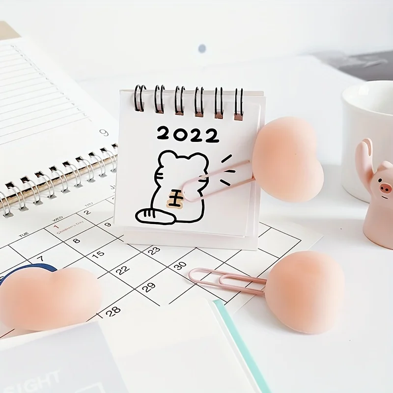 1pc Creative Pvc Soft Glue Decompression Paper Clip Color Cartoon Shape Shaped Metal Bookmark Paper Clip